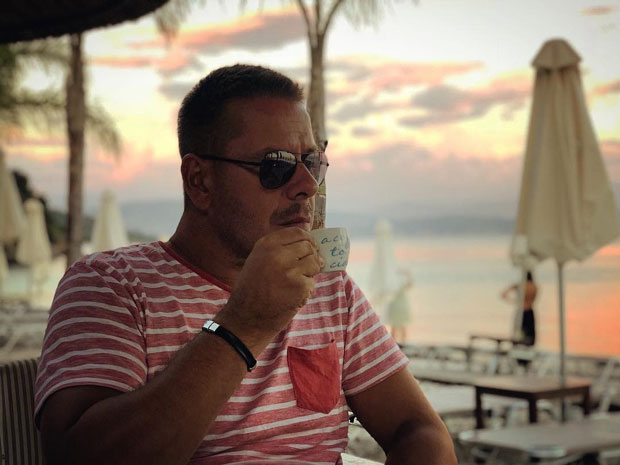 СУТОН УЗ КАФИЦУ: Владо Георгиев ужива на Крфу